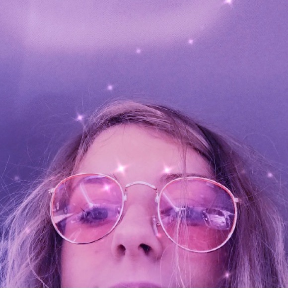 Julia - Picture 1 of 1